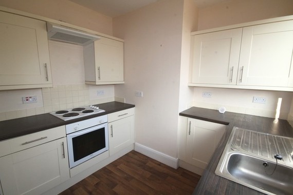 3 Bedroom End of Ter...