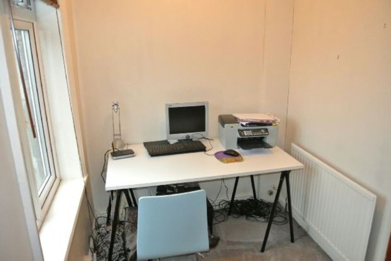2 Bedroom End of Ter...