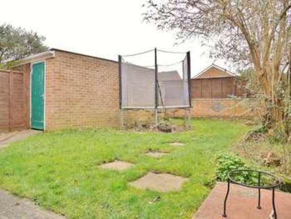 3 Bedroom End of Ter...