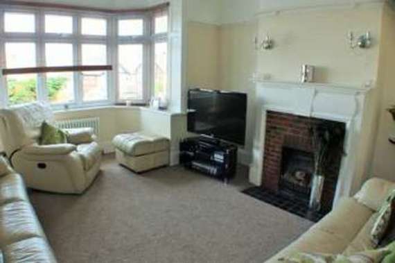 4 Bedroom Semi-Detac...
