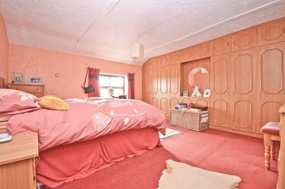 5 Bedroom Detached
