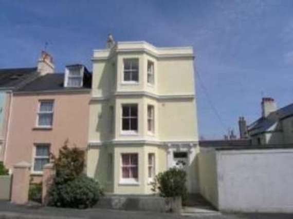 5 Bedroom End of Ter...