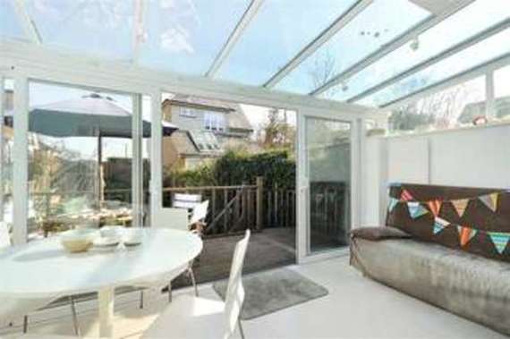 4 Bedroom End of Ter...