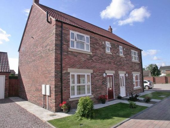 3 Bedroom Semi-Detac...