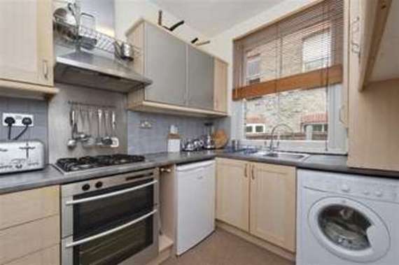 2 Bedroom Maisonette