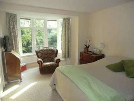 6&nbsp;Bedroom&nbsp;Semi-Detac...