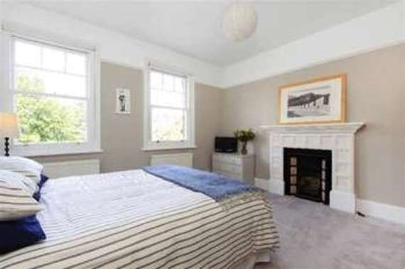 6 Bedroom Semi-Detac...