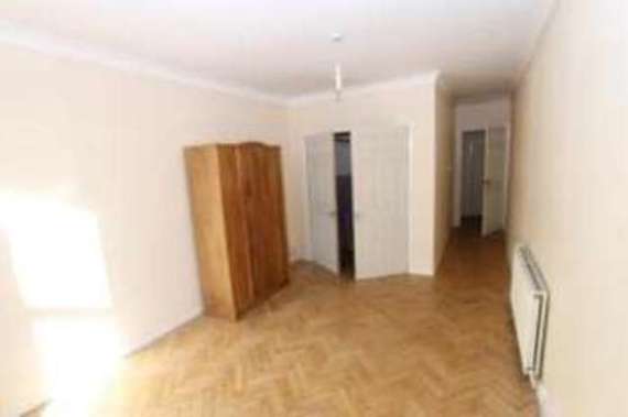 2 Bedroom Flat