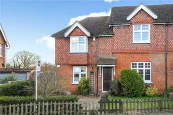2 Bedroom End of Ter...