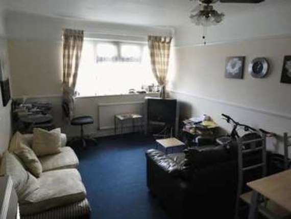1 Bedroom Flat