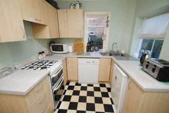 5 Bedroom Terraced