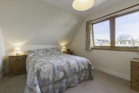 5 Bedroom Detached V...