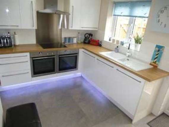 4 Bedroom Semi-Detac...