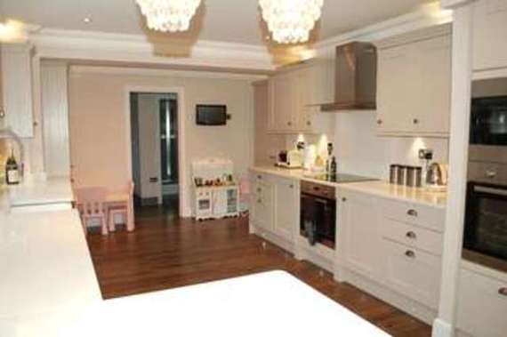 5 Bedroom Detached