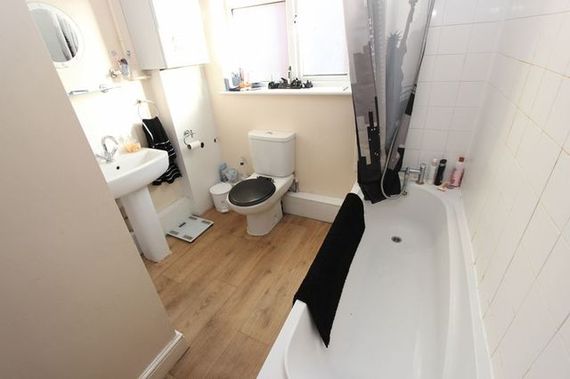 9 Bedroom Semi-Detac...