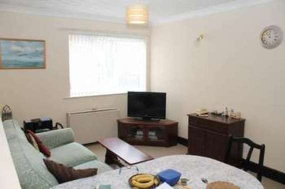 1 Bedroom Flat