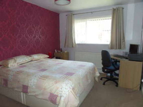 4 Bedroom Semi-Detac...