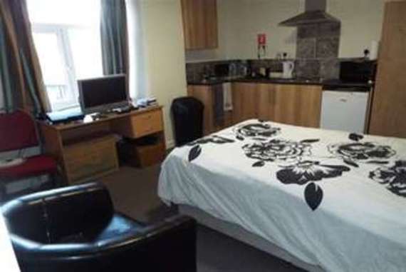 1 Bedroom Flat