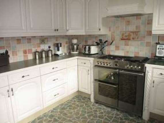 6 Bedroom Detached