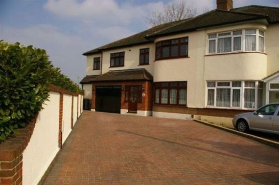 5 Bedroom Bungalow