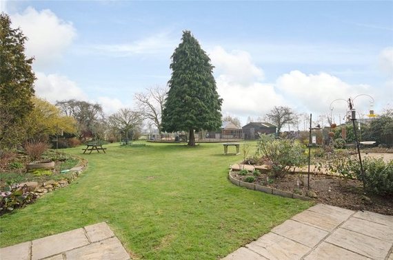 5 Bedroom Detached
