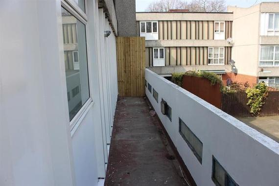 3 Bedroom End of Ter...