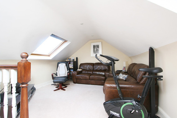 2 Bedroom Apartment