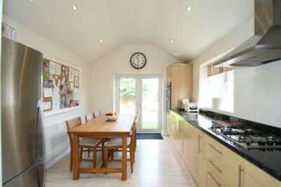 3 Bedroom Semi-Detac...