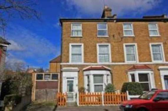 4 Bedroom End of Ter...