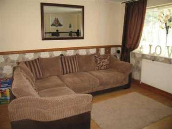 3 Bedroom Semi-Detac...