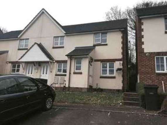 2 Bedroom End of Ter...