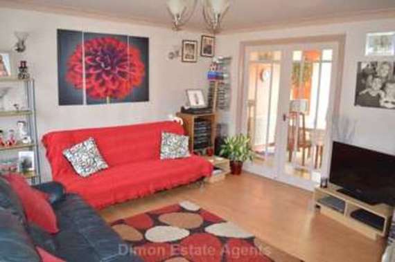 3 Bedroom End of Ter...