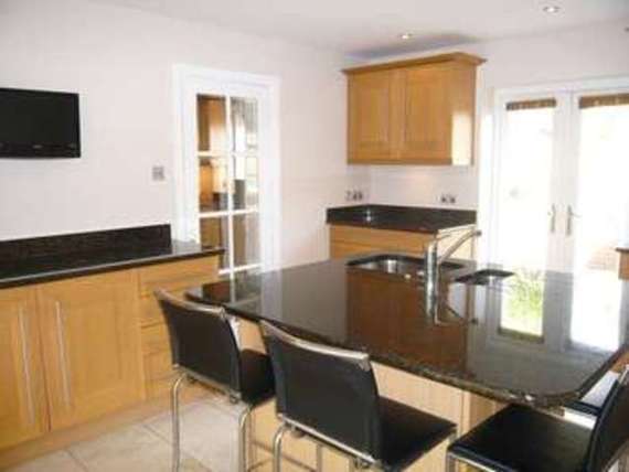 5 Bedroom Detached