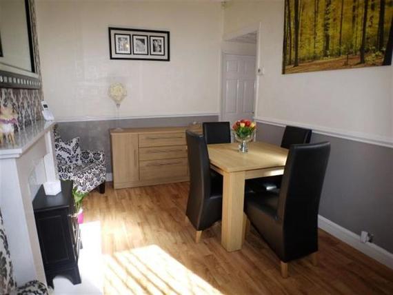 3 Bedroom End of Ter...