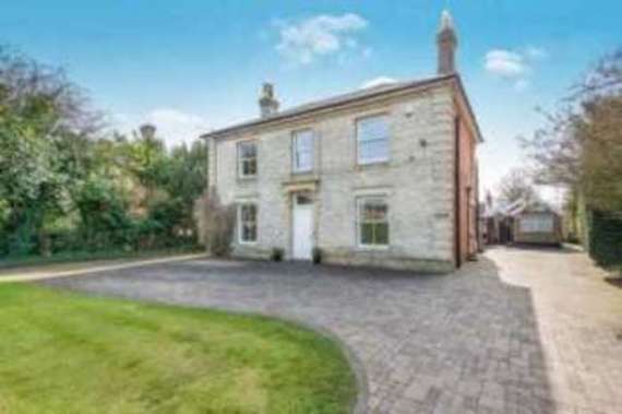 5 Bedroom Detached