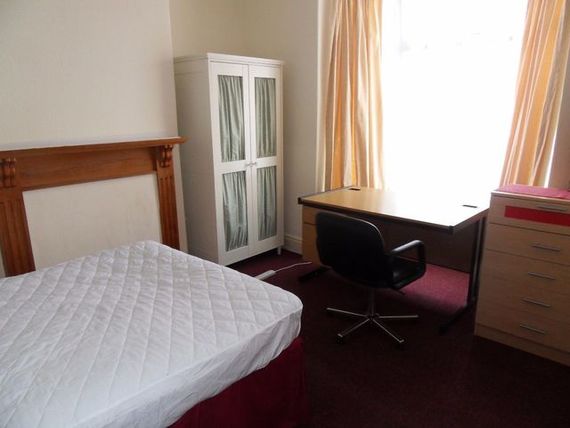 1 Bedroom House Shar...