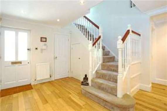 5&nbsp;Bedroom&nbsp;Detached