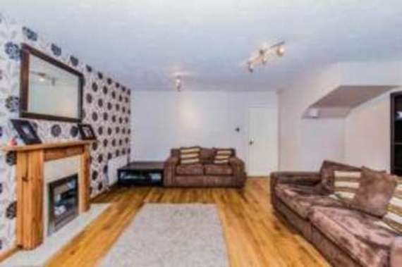 3 Bedroom End of Ter...