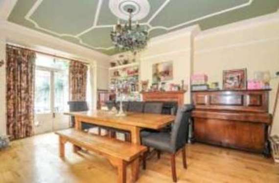 5&nbsp;Bedroom&nbsp;Semi-Detac...