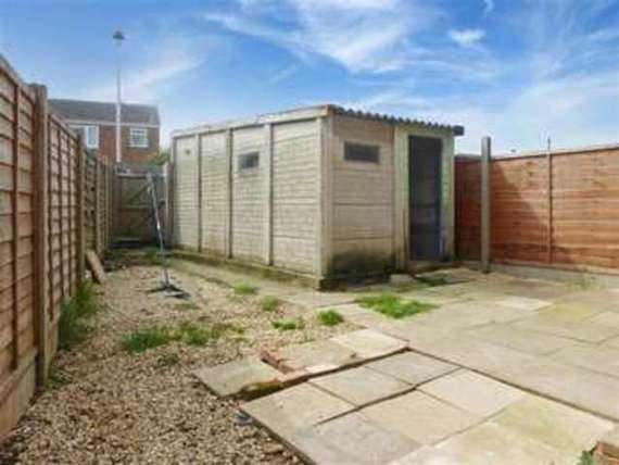 3 Bedroom End of Ter...