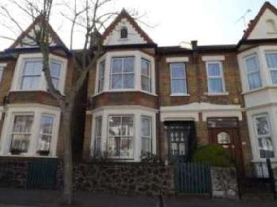 3 Bedroom End of Ter...