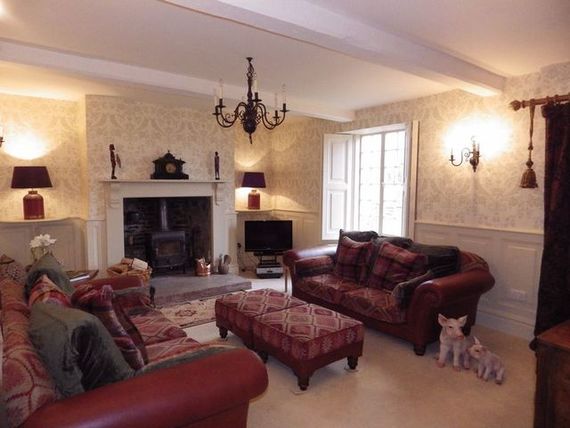 6 Bedroom Detached