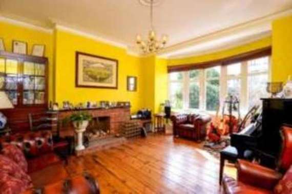 4 Bedroom Semi-Detac...