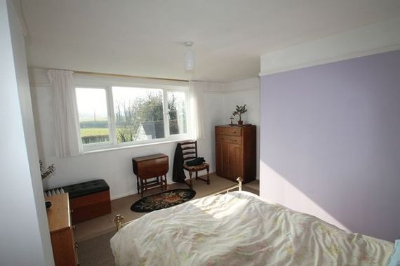 4 Bedroom Semi-Detac...
