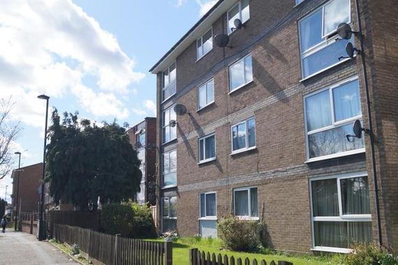 2 Bedroom Ground Fla...