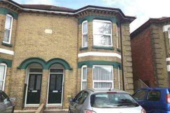 2 Bedroom Maisonette