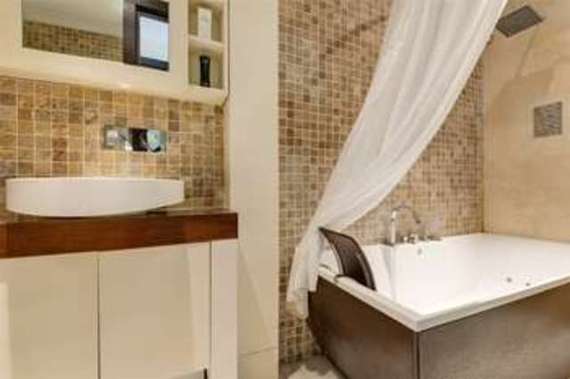 2 Bedroom Flat