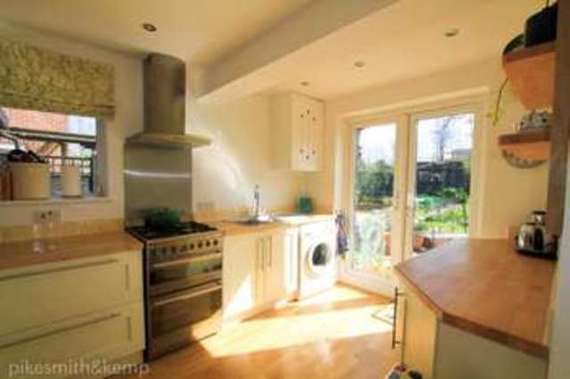 3 Bedroom Semi-Detac...