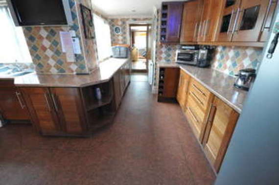 4 Bedroom Semi-Detac...