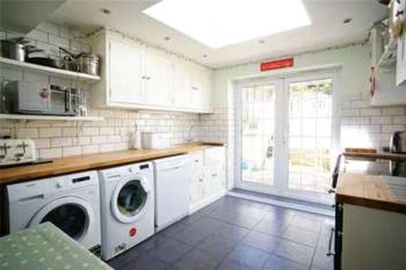 5 Bedroom Terraced